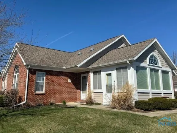 162 Summerfield Blvd, Bowling Green, OH 43402