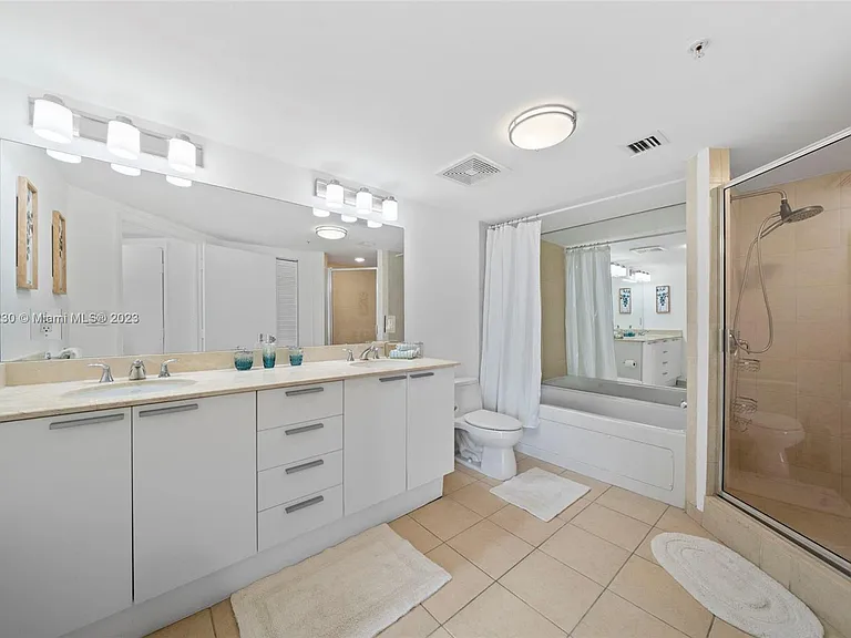 16699 Collins Ave #1710 — Photo 16