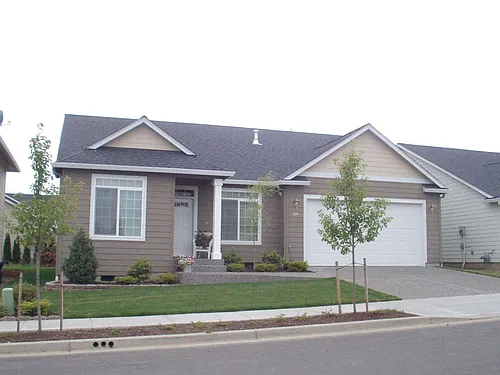 634 N 18th Pl Photo 1