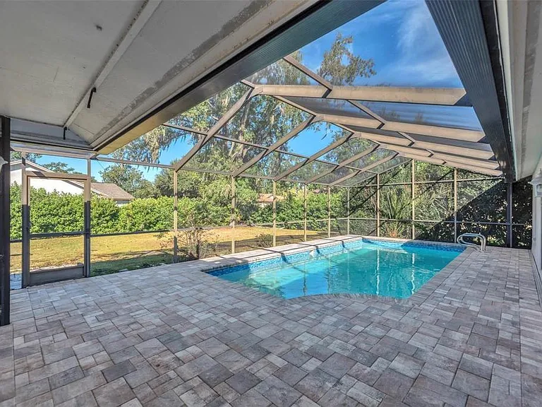 1702 Horseshoe Dr — Photo 23