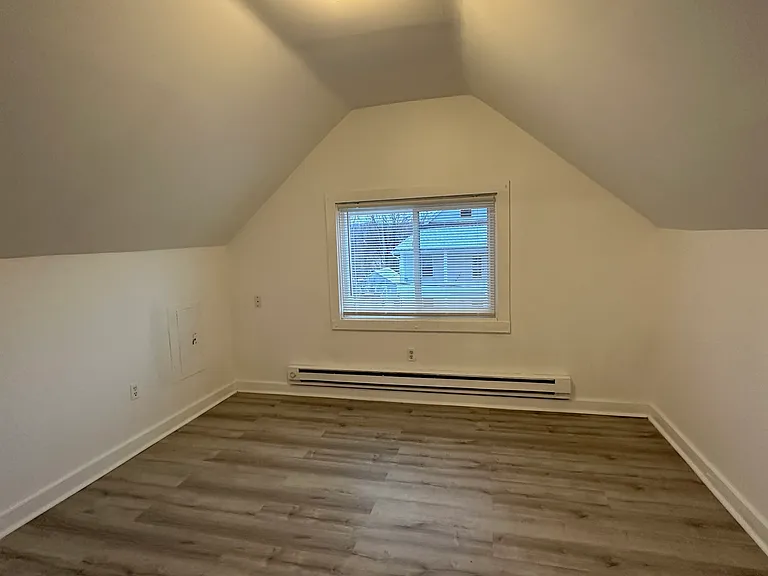 37 Maud St #3 — Photo 9