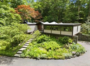670 Long Hill Rd W, Briarcliff Manor, NY 10510