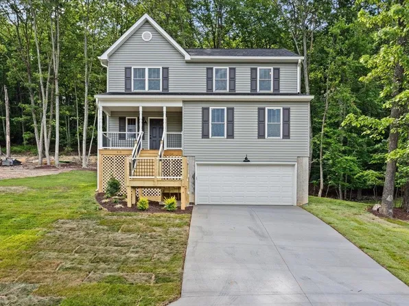 410 Campbell St, Staunton, VA 24401