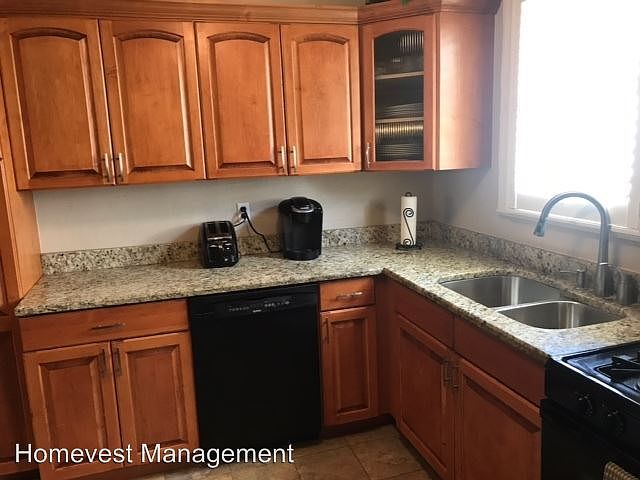 1st image of 446 Briercliff Dr