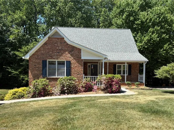 87 Shadylawn Dr, Winston Salem, NC 27104