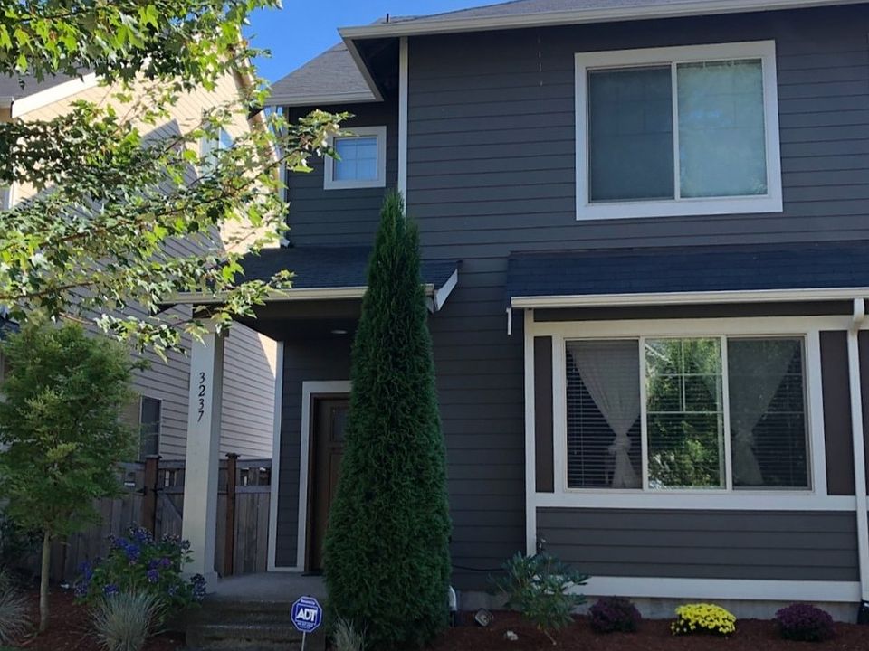 2nd image of 3237 15th Way SE