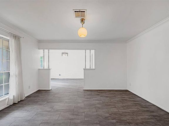 4th image of 915 Calderwood Dr
