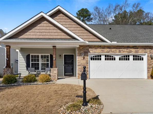 63 Hillsborough Dr, Anderson, SC 29621