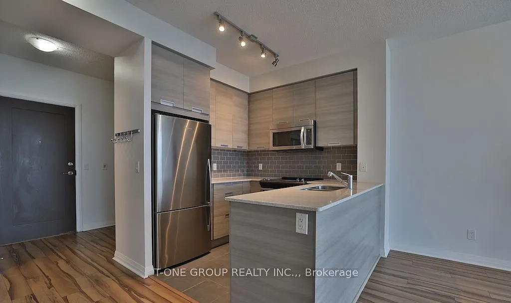 2 bed, $2,280 — Photo 4
