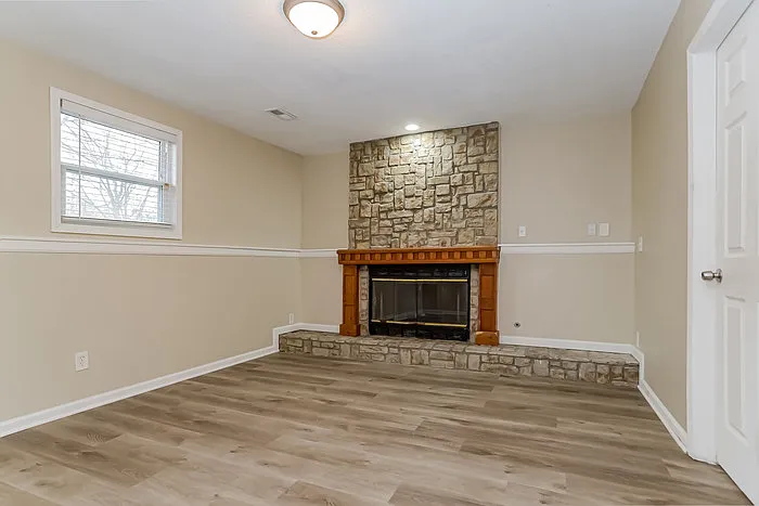 706 Autumn Dr — Photo 9
