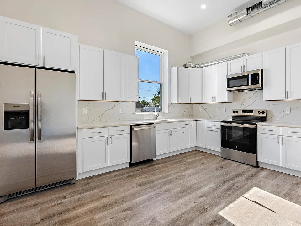 153 Orchard St #2