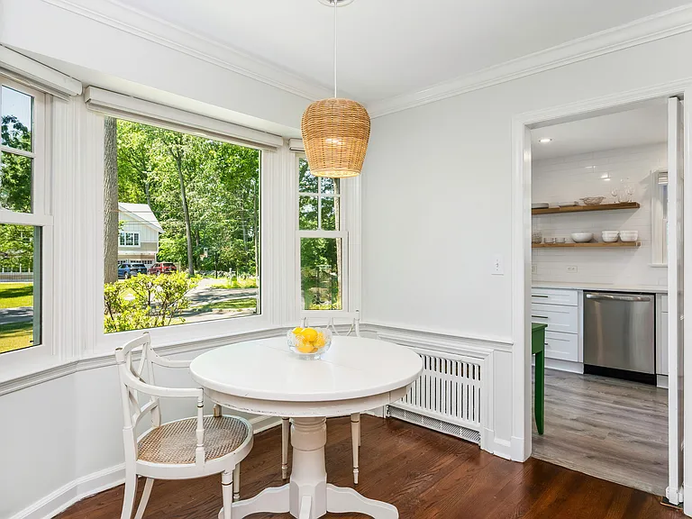 322 Noroton Ave — Photo 10