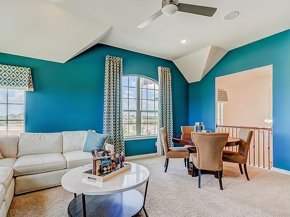 Versatile gameroom