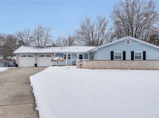 895 Shady Ln NE, Warren, OH