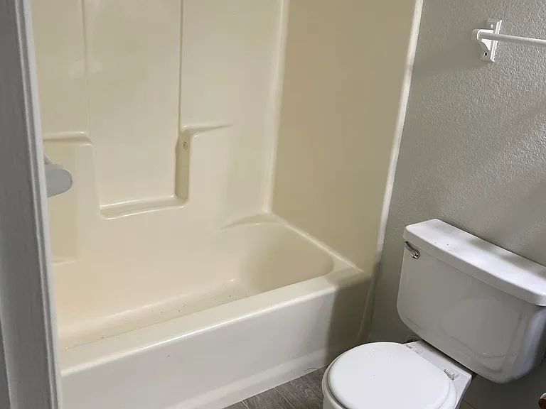 1677 Arena Dr — Photo 5
