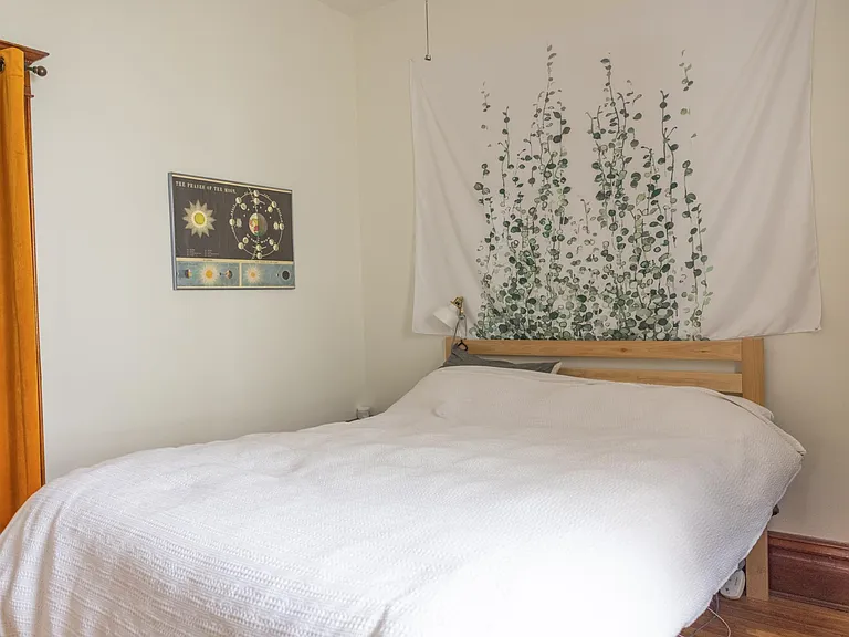 631 Jackson St NE #1 — Photo 6