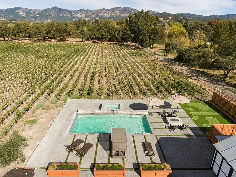 3002 Foothill Blvd — Photo 49