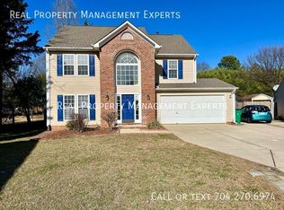 9902 Redbud Tree Ct, Charlotte, NC 28273