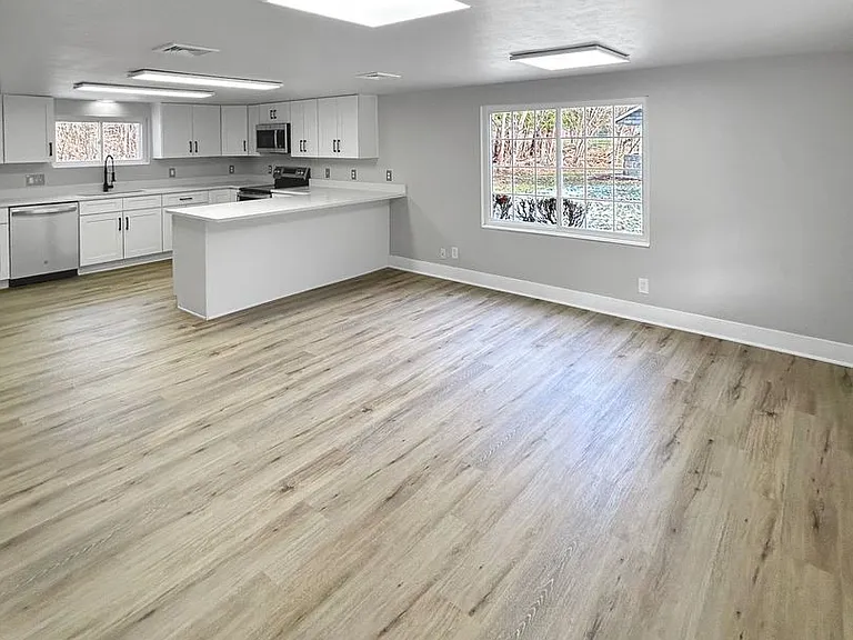 62 Noblestown Rd — Photo 39