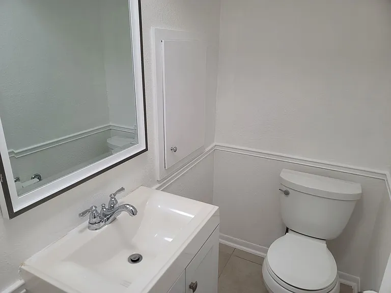 2308 Barton Village Cir #102 — Photo 8
