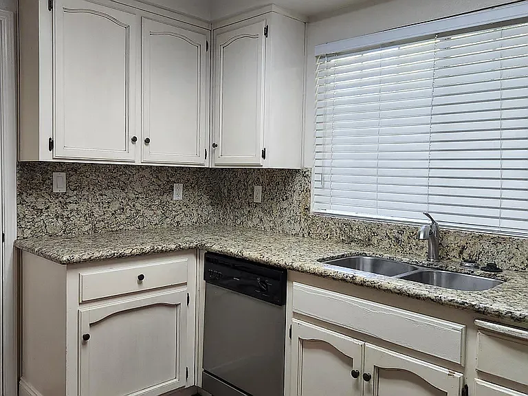 8153 N Cedar Ave #219 — Photo 9