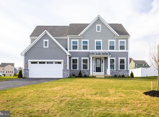 217 Ladysthumb Cir, Charles Town, WV 25414