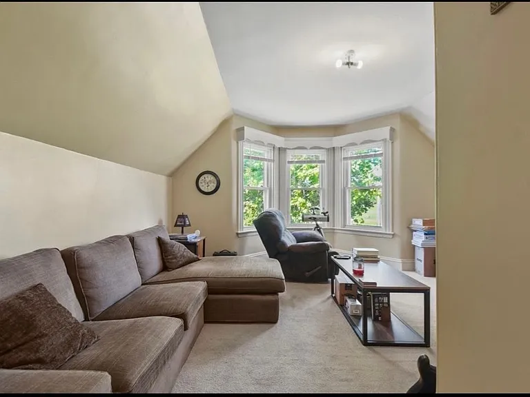 51 Colantha Ave #2 — Photo 4