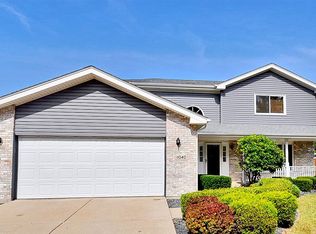 11040 Granite Dr, Mokena, IL 60448