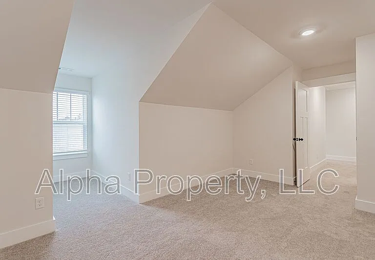 1554 Shallons Ct — Photo 29