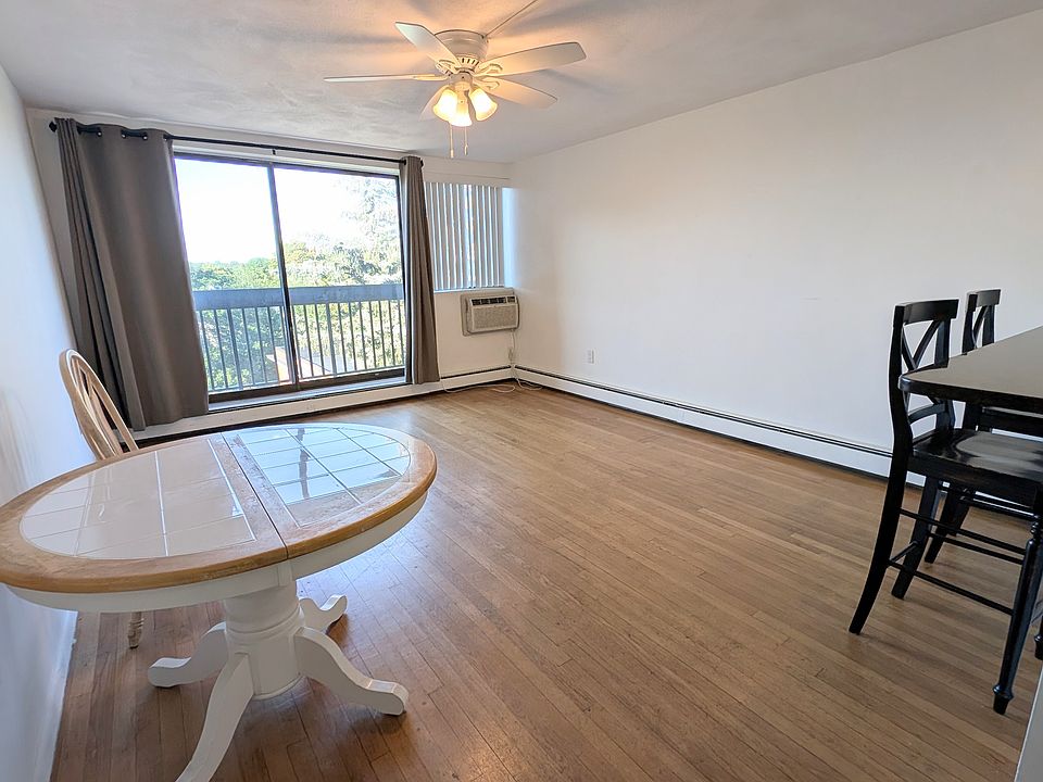1st image of 1643 Cambridge St APT 66