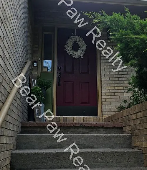 5605 Bluff Pl — Photo 2