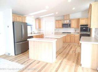 552-235 County Rd, Silt, CO 81652