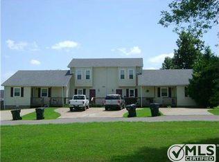 710 Needmore Rd APT 3, Clarksville, TN 37040