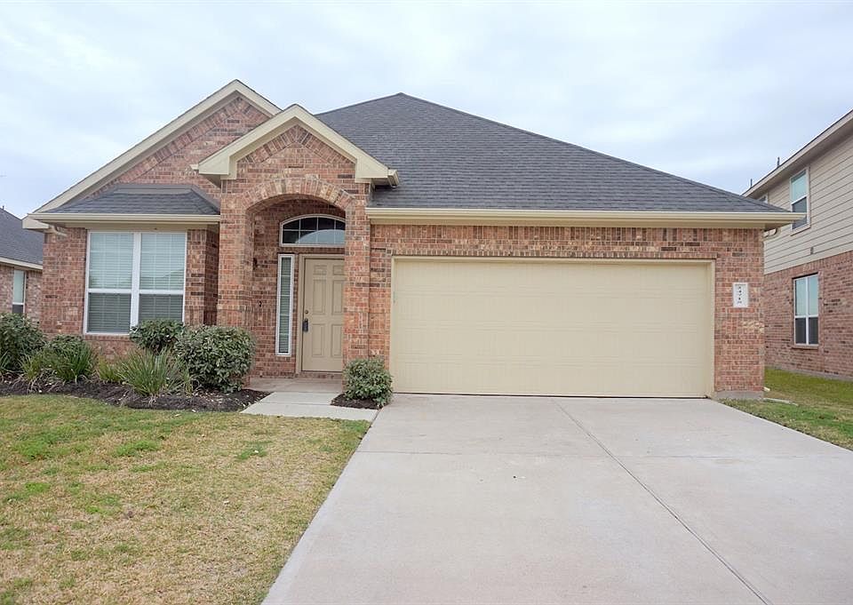 1st image of 24715 Colonial Elm Dr