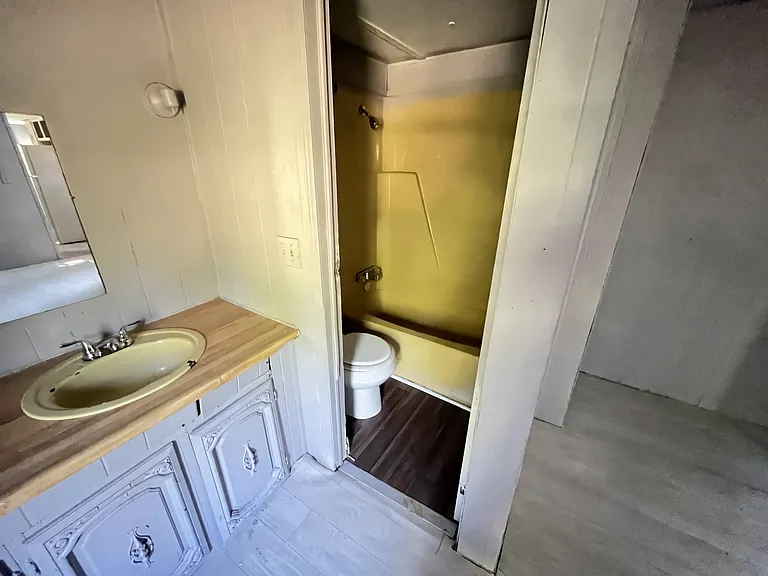 109 Thrush St #2 — Photo 6