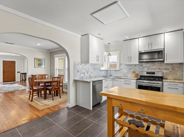 2919 Maple Springs Blvd, Dallas, TX 75235