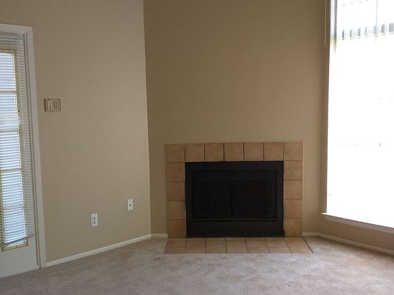 Real Wood-Burning Fireplace!