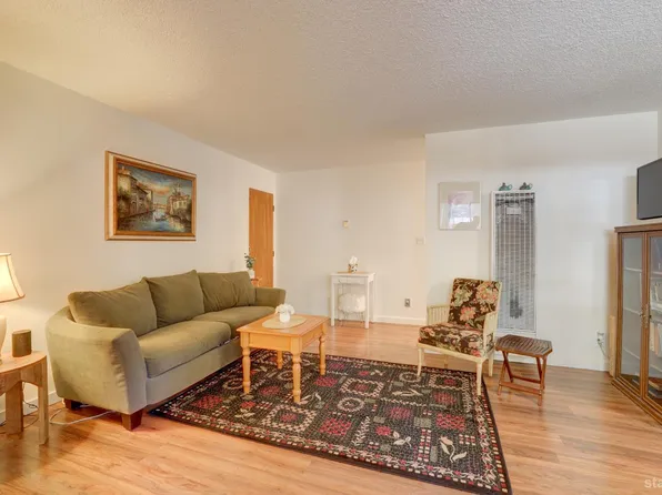 1281 Bonanza Ave APT 3, South Lake Tahoe, CA 96150