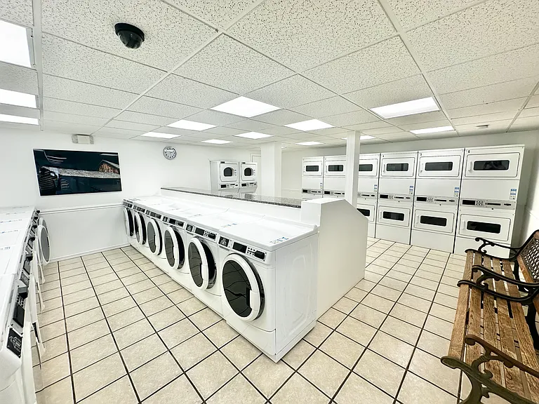 Ridgefield Apartments — Photo 12