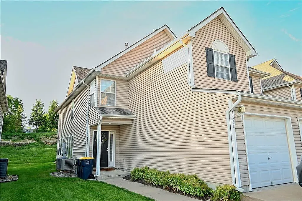 3 bed, 2.5 bath, 1500 sqft, $1,850 — Photo 2