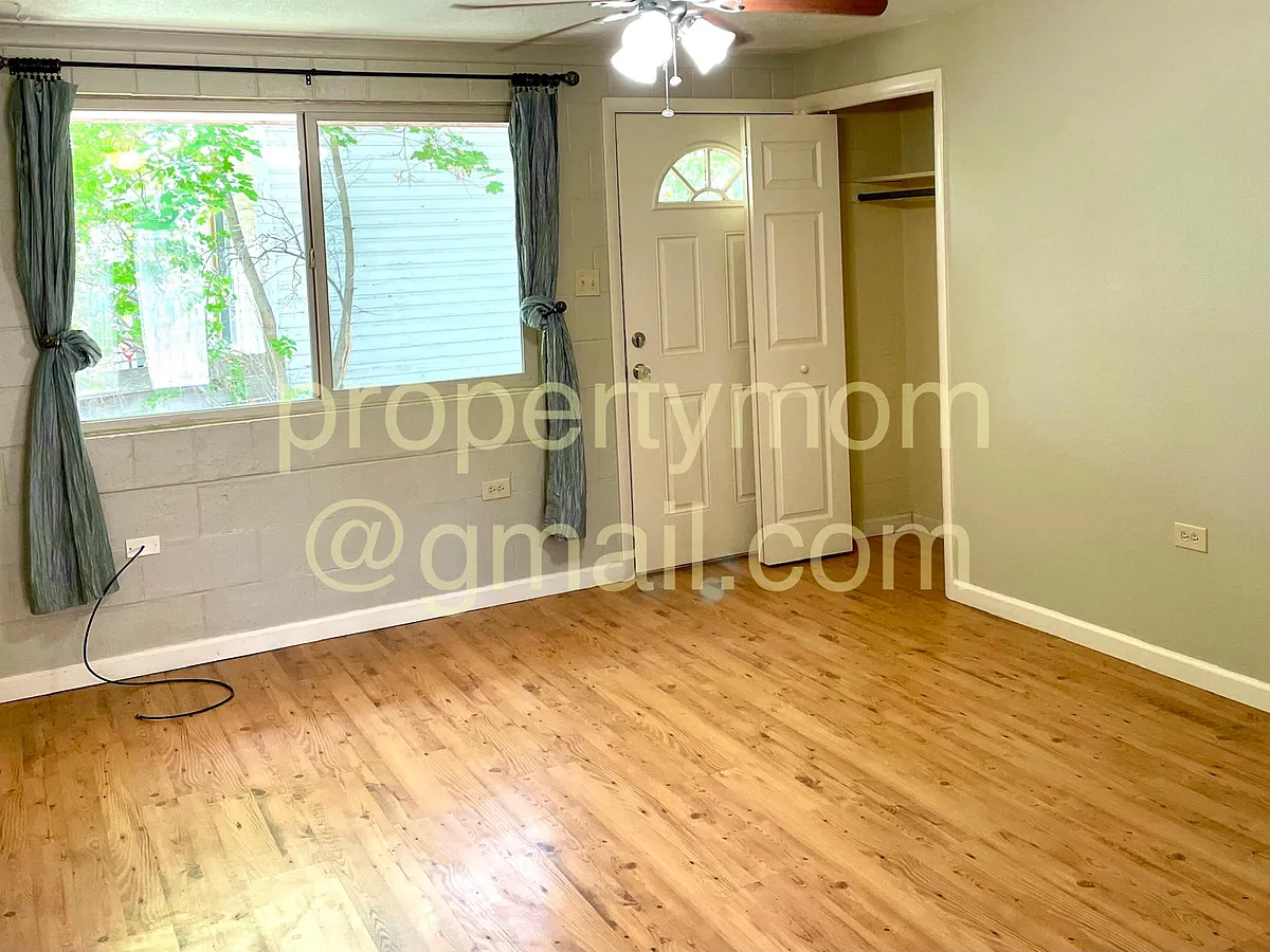 Building Photo - 235 N Johnson Ave #1