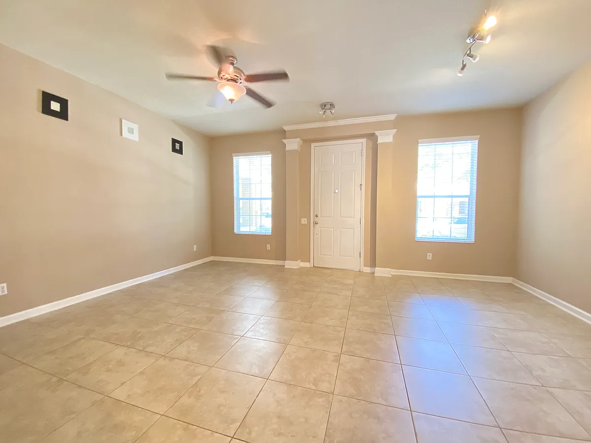 Building Photo - 7708 Fordson Ln