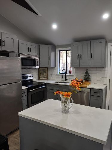 1st image of 9422 Juniper Dr
