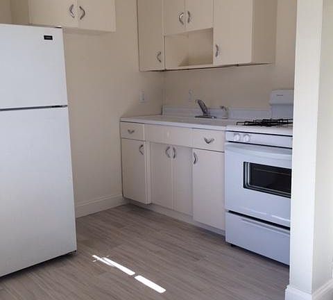 2nd image of 723 Eucalyptus Ave APT 30
