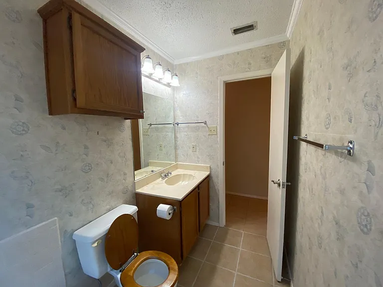 400 W South Town Dr #107 — Photo 52