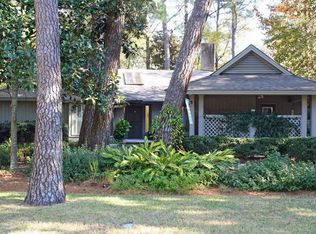 11 Spanish Moss Rd, Hilton Head Island, SC 29928