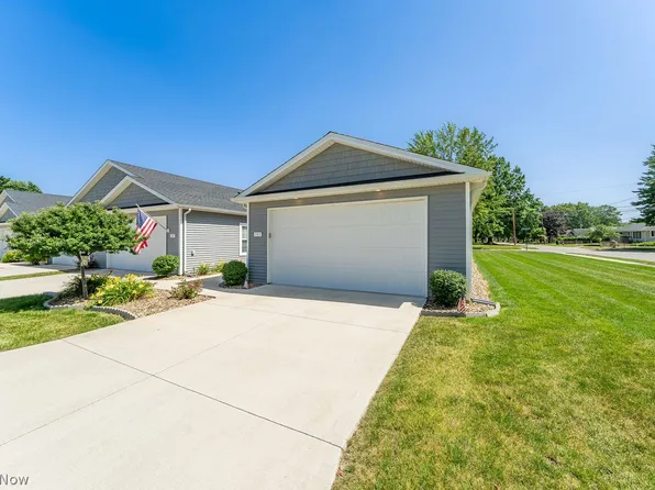 103 Acorn Ln, Elyria, OH 44035