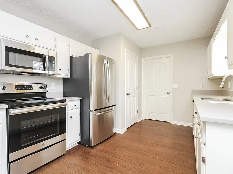 1606 Vista Ct — Photo 7