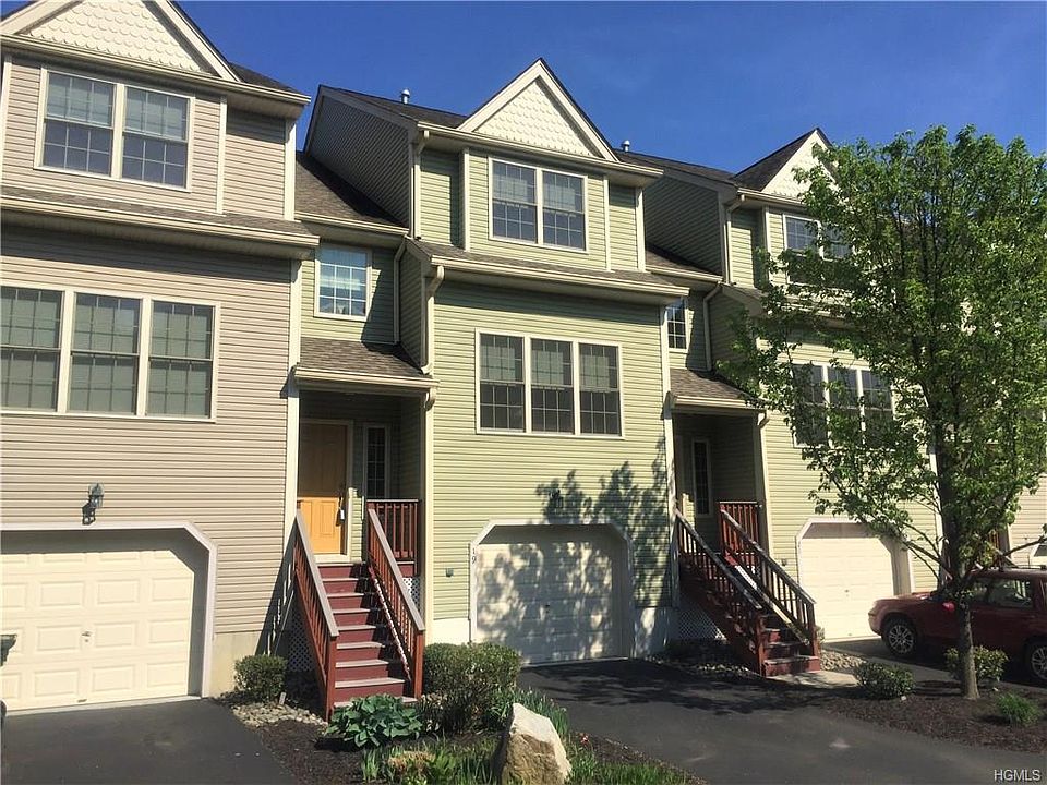 1st image of 19 Winhaven Ct