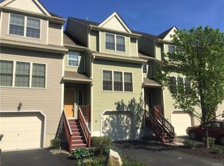 19 Winhaven Ct, Highland Falls, NY 10928